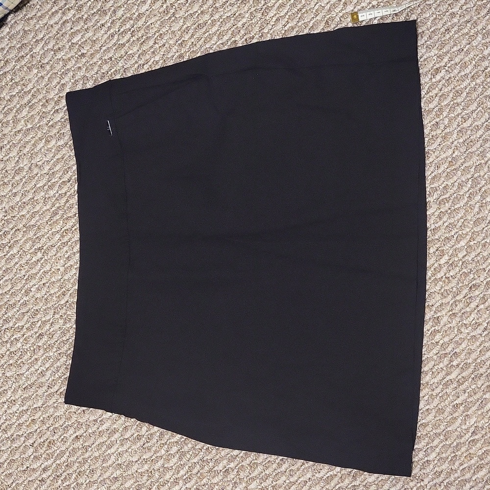 Black skort